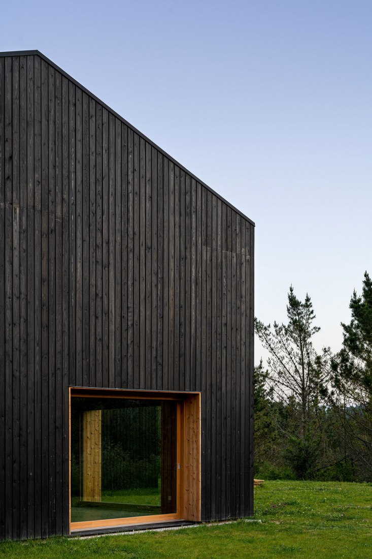 Caserío Azkarraga por BABELstudio y BONADONA Arquitectura. Fotografía por Biderbost Photo.