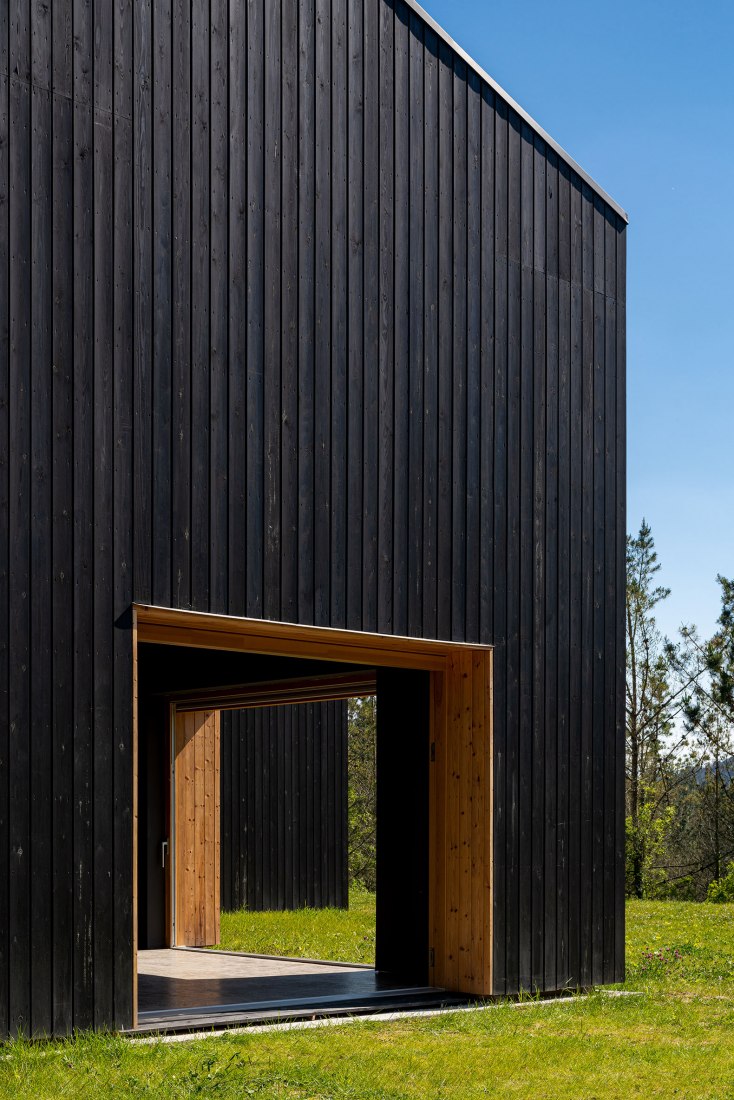 Caserío Azkarraga por BABELstudio y BONADONA Arquitectura. Fotografía por Biderbost Photo.