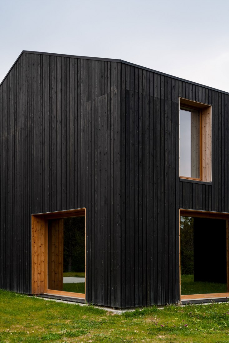 Caserío Azkarraga por BABELstudio y BONADONA Arquitectura. Fotografía por Biderbost Photo.