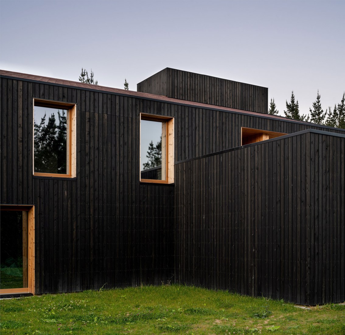 Caserío Azkarraga por BABELstudio y BONADONA Arquitectura. Fotografía por Biderbost Photo.