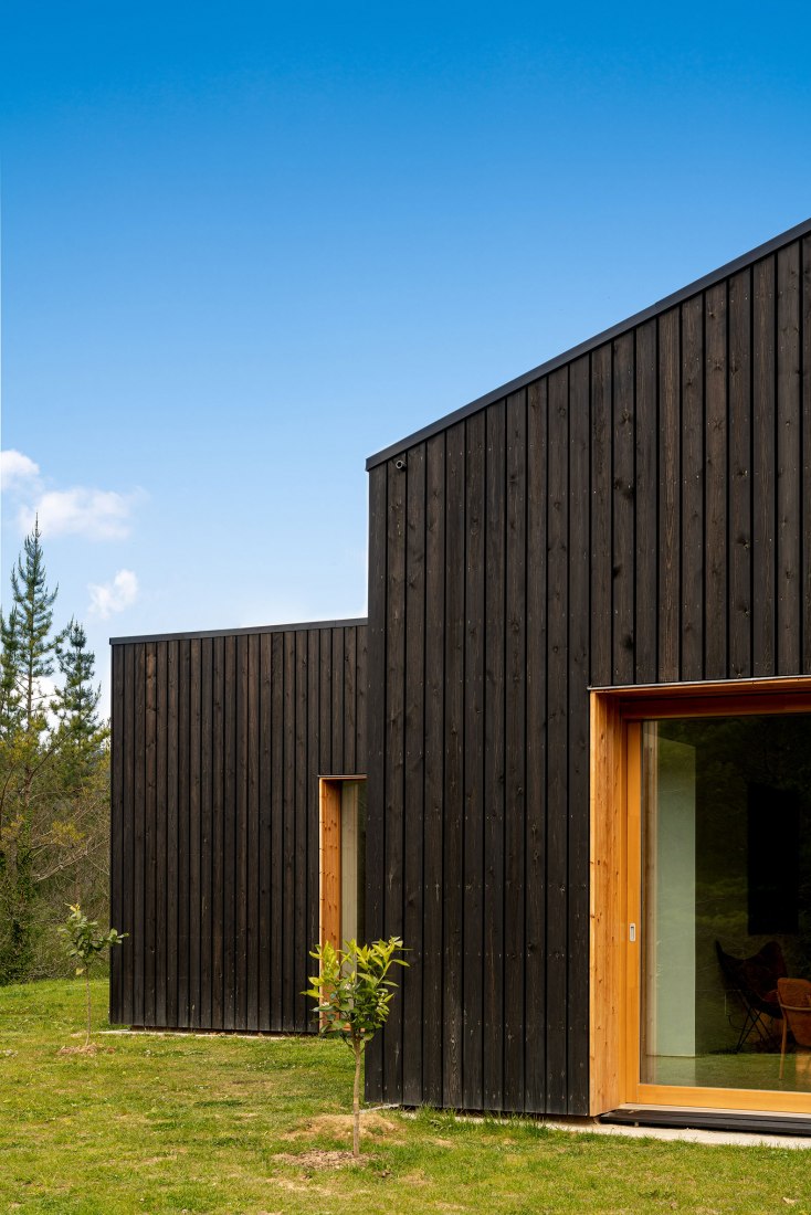 Caserío Azkarraga por BABELstudio y BONADONA Arquitectura. Fotografía por Biderbost Photo.