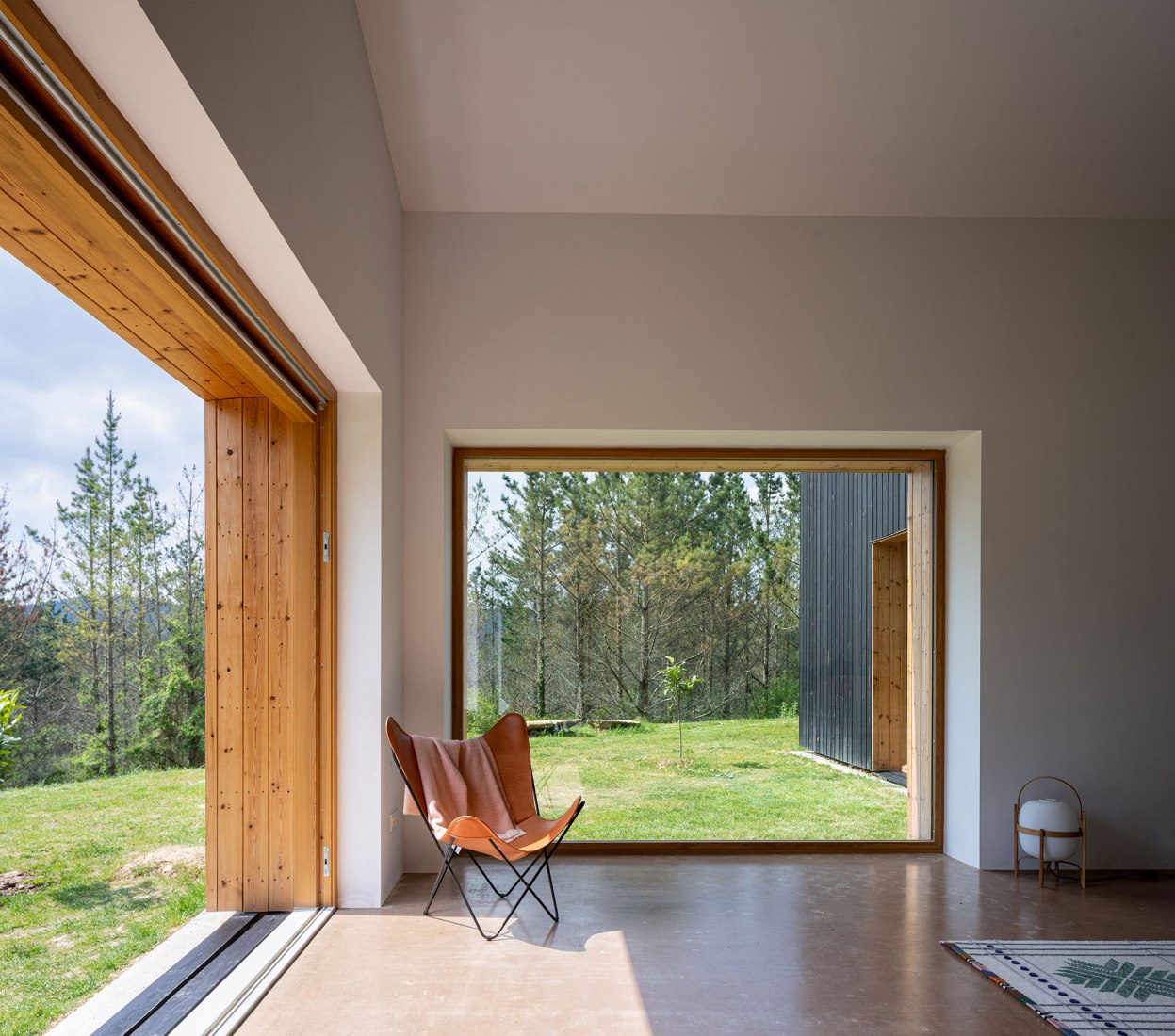 Caserío Azkarraga por BABELstudio y BONADONA Arquitectura. Fotografía por Biderbost Photo.