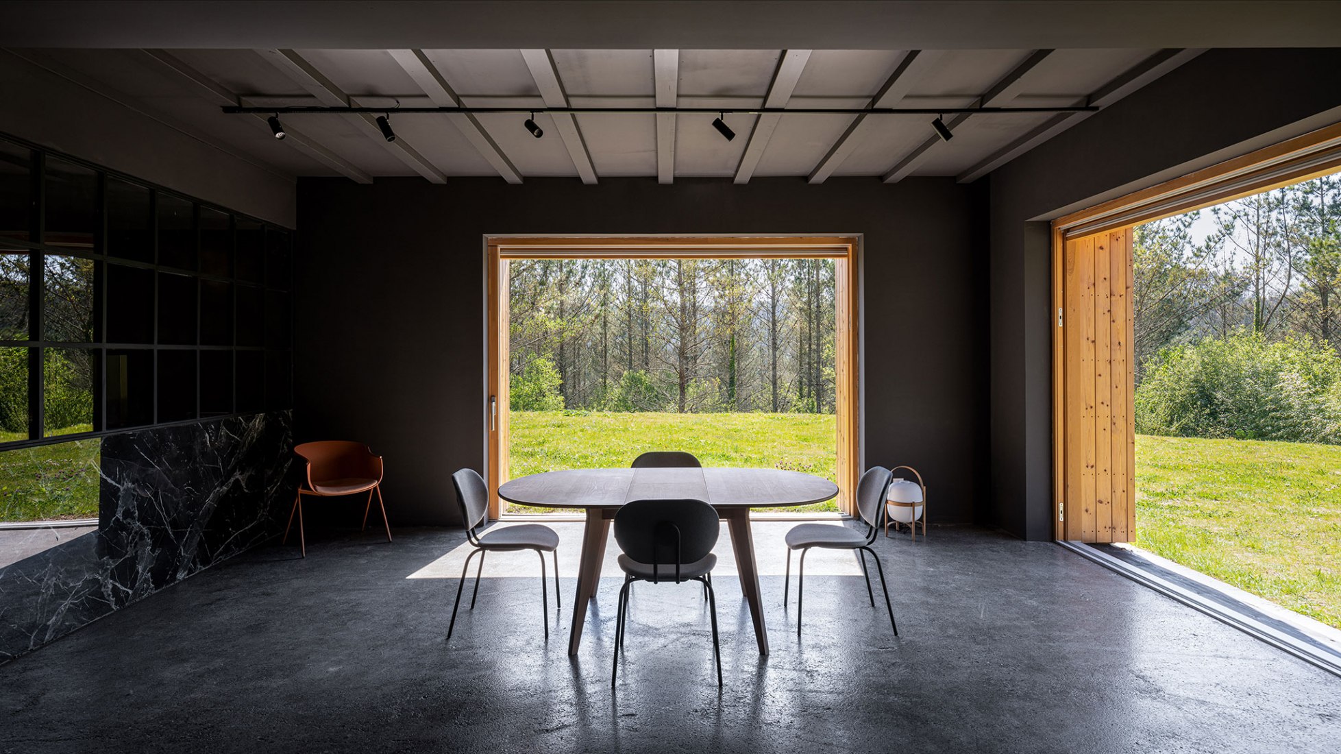 Caserío Azkarraga por BABELstudio y BONADONA Arquitectura. Fotografía por Biderbost Photo.