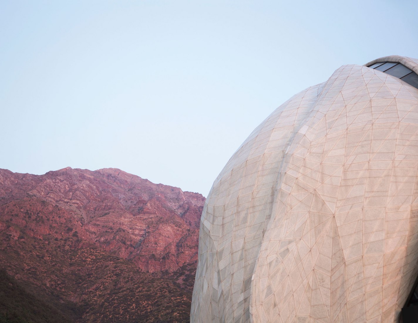Bahá’í Temple of South America. Photograph by Hariri Pontarini Architects.