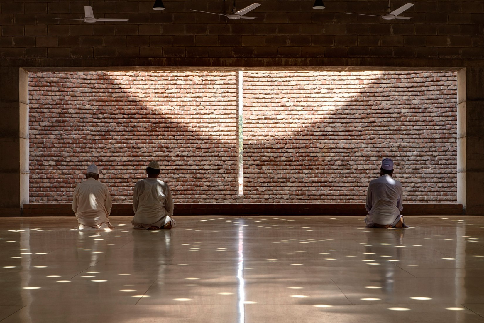 Bait Ur Rouf Mosque By Marina Tabassum The Strength Of