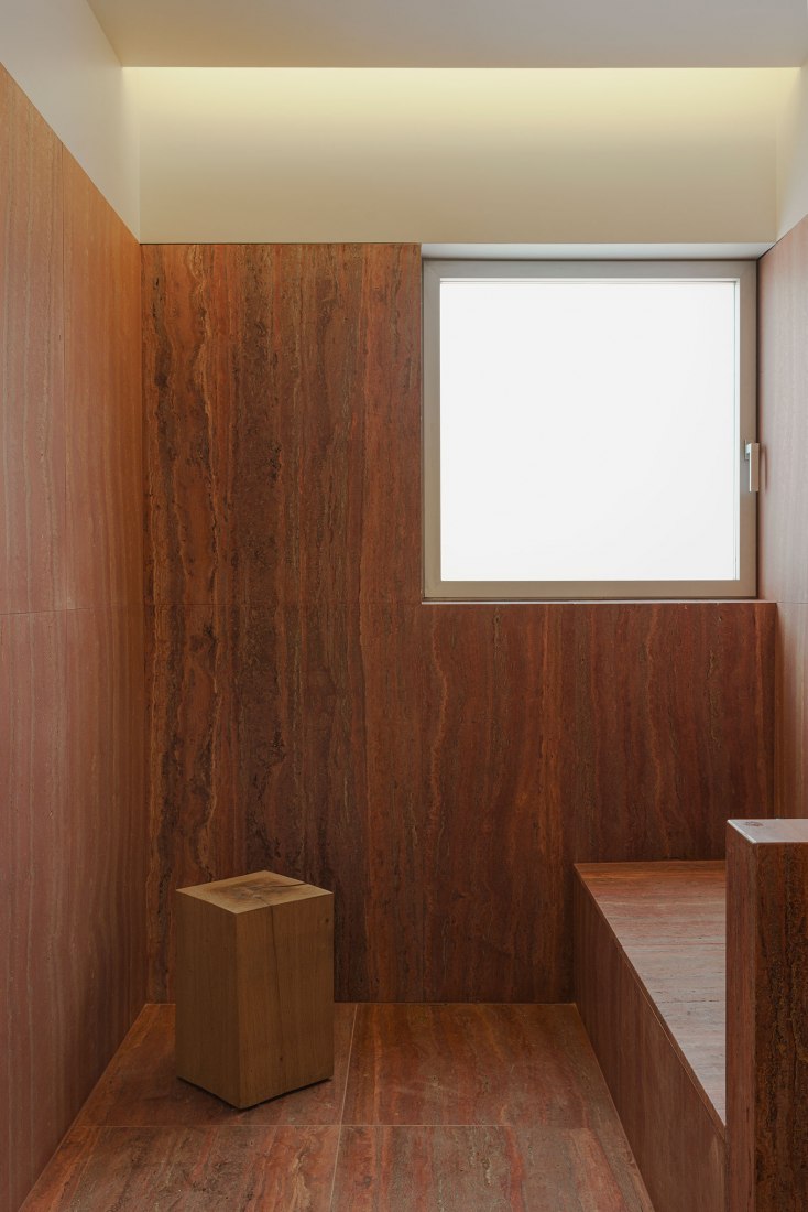 Casa en los Olivos por Balzar arquitectos. Fotografía por David Zarzoso.