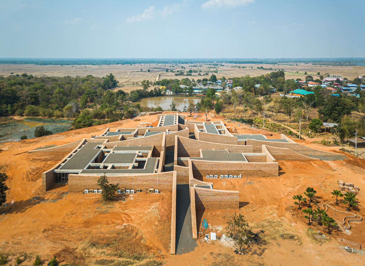 Museo del elefante, parte del proyecto Elephant World por Bangkok Project Studio. Fotografía por Spaceshift Studio