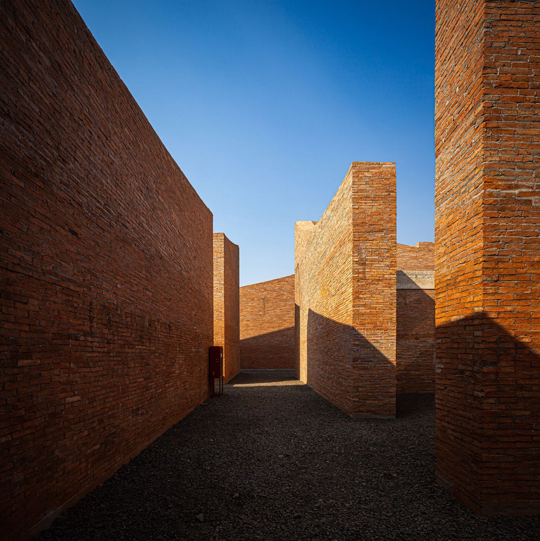 Museo del elefante, parte del proyecto Elephant World por Bangkok Project Studio. Fotografía por Spaceshift Studio