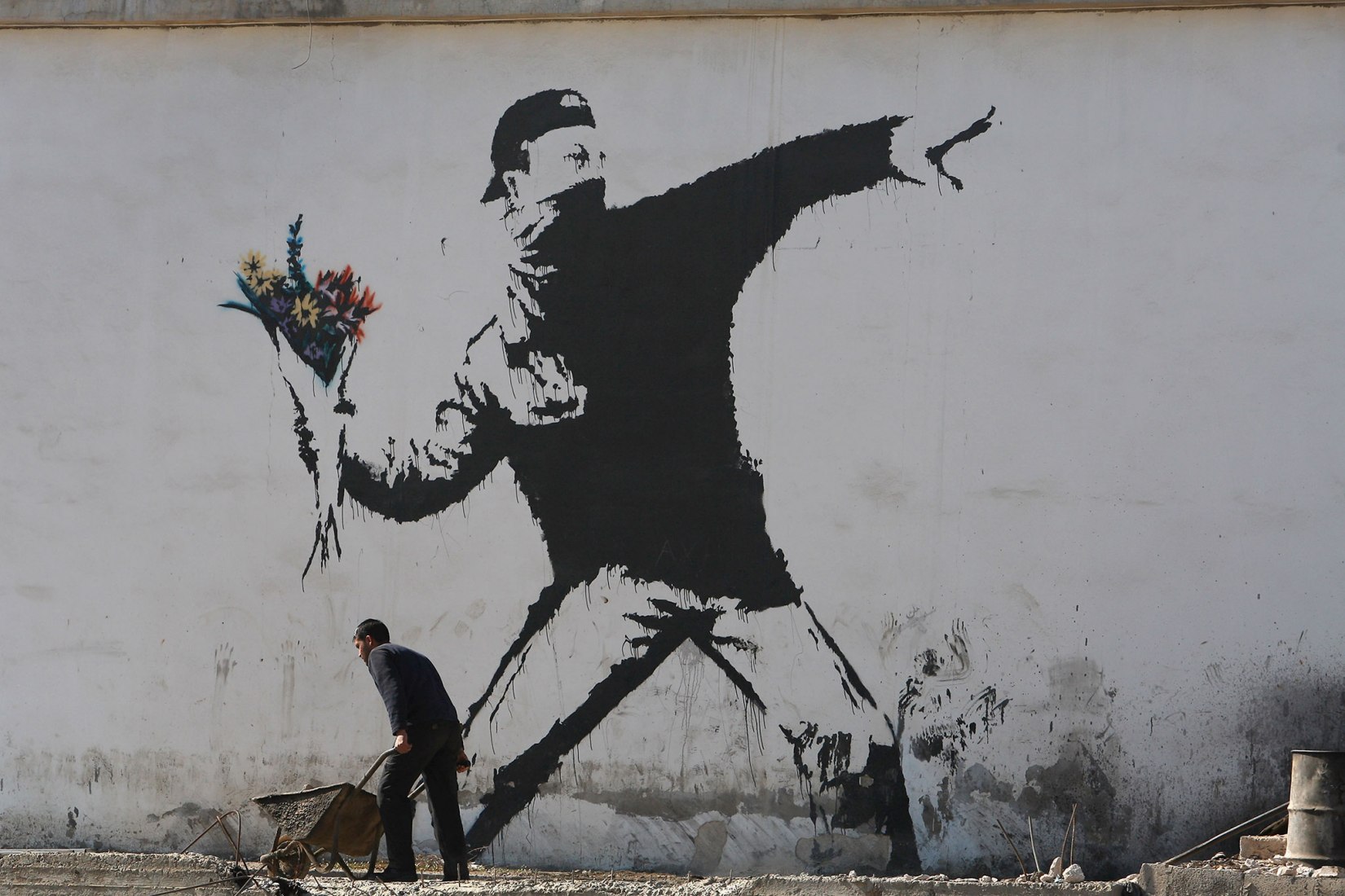 Banksy, arte en una pared del edificio en Belén en Cisjordania. Fotografía de David Silverman / Getty-Images