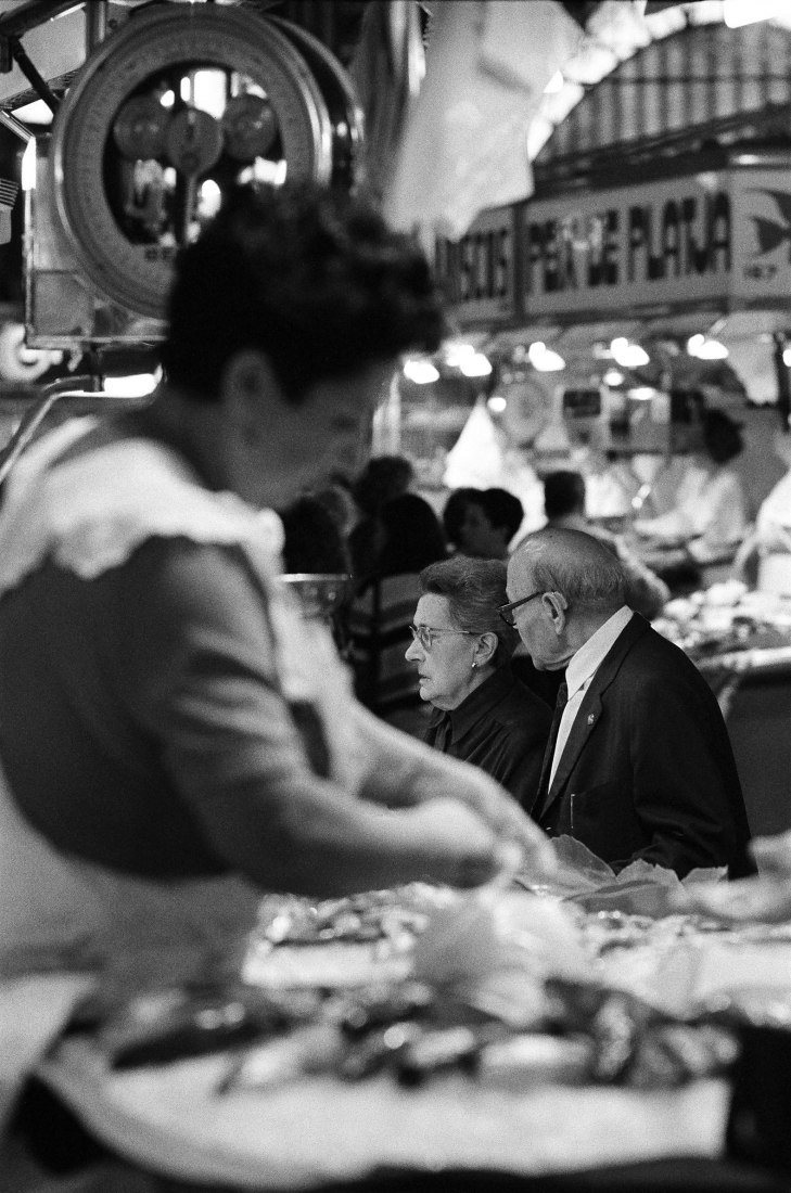 Mercado, 1998 by Anna Turbau. Barcelona. Fotògrafes/Fotógrafas