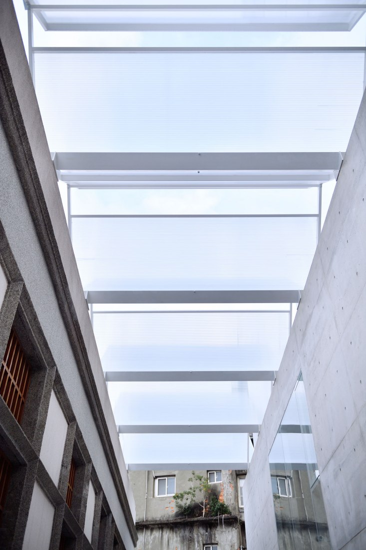 U-Market by Behet Bondzio Lin Architekten. Photograph by Te-Fan Wang.