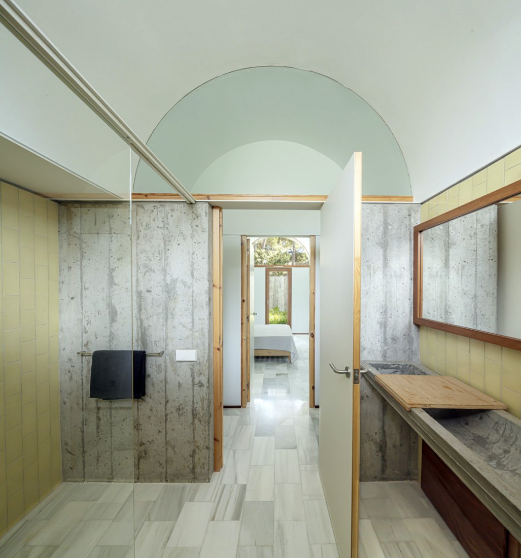 S2 House by Bellafilarquitectes. Photograph by Adrià Goula.