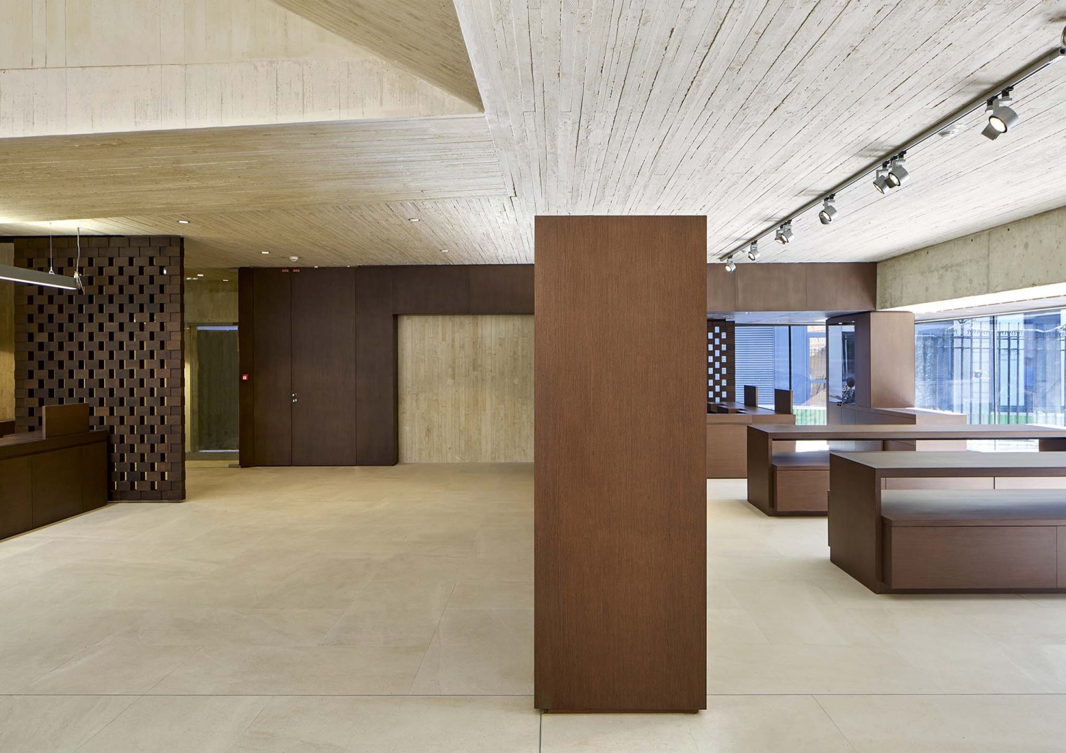 Cluny Museum by Bernard Desmoulin architecte. Photograph by Michel Denancé.