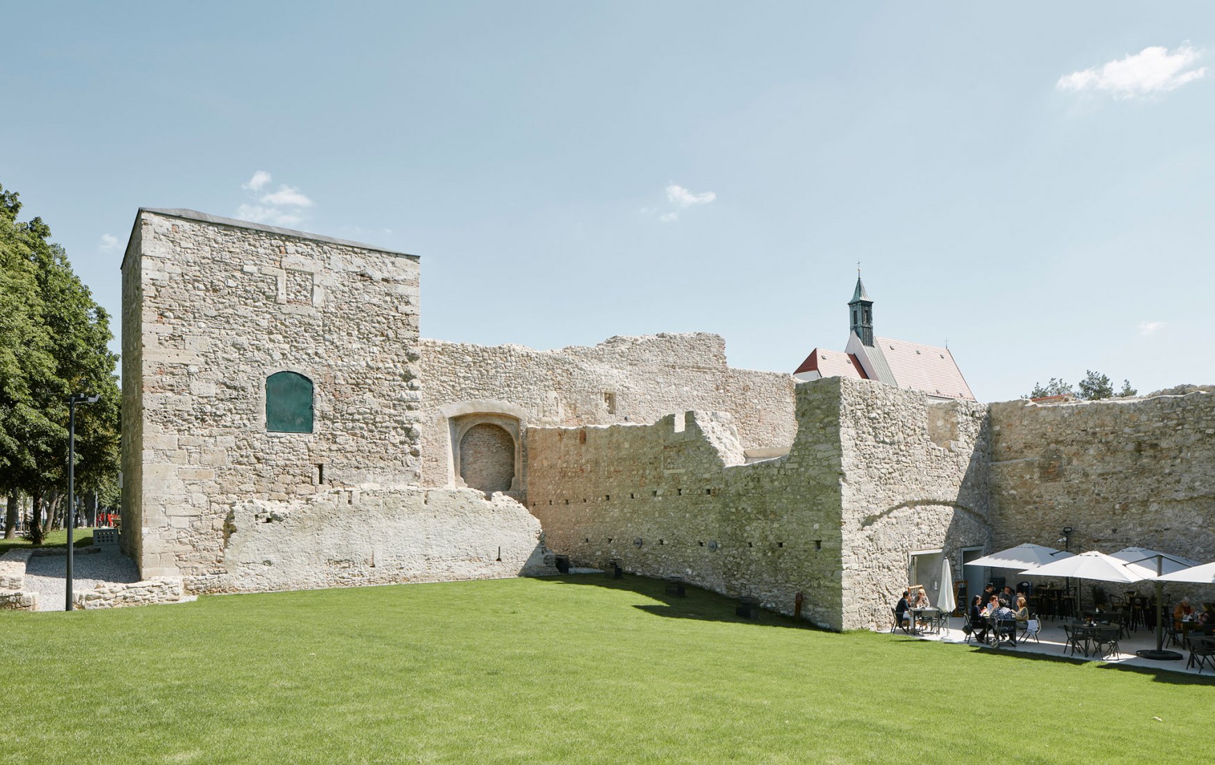 New Gallery and Casemates by Bevk Perović Arhitekti. Photograph by David Schreyer.