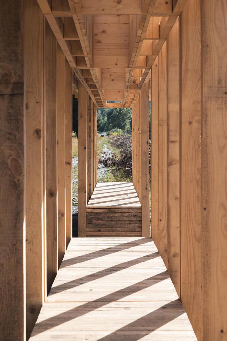 Faille Cachée, entrance to the Parc de Marais by Martin Gaufryau + Quentin Barthe + Tom Patenotte. Photograph by Clément Molinier.