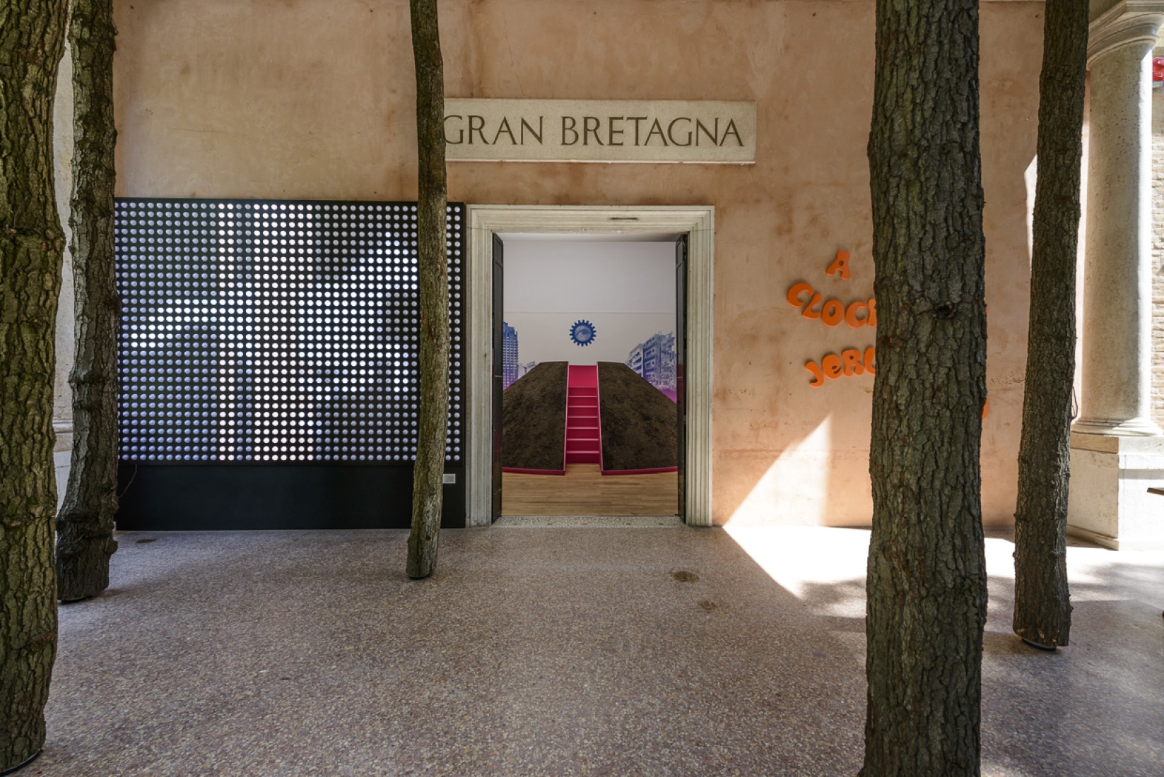 GRAN BRETAÑA. A Clockwork Jerusalem. Fotografía © Andrea Avezzù. Cortesía de la Biennale di Venezia.