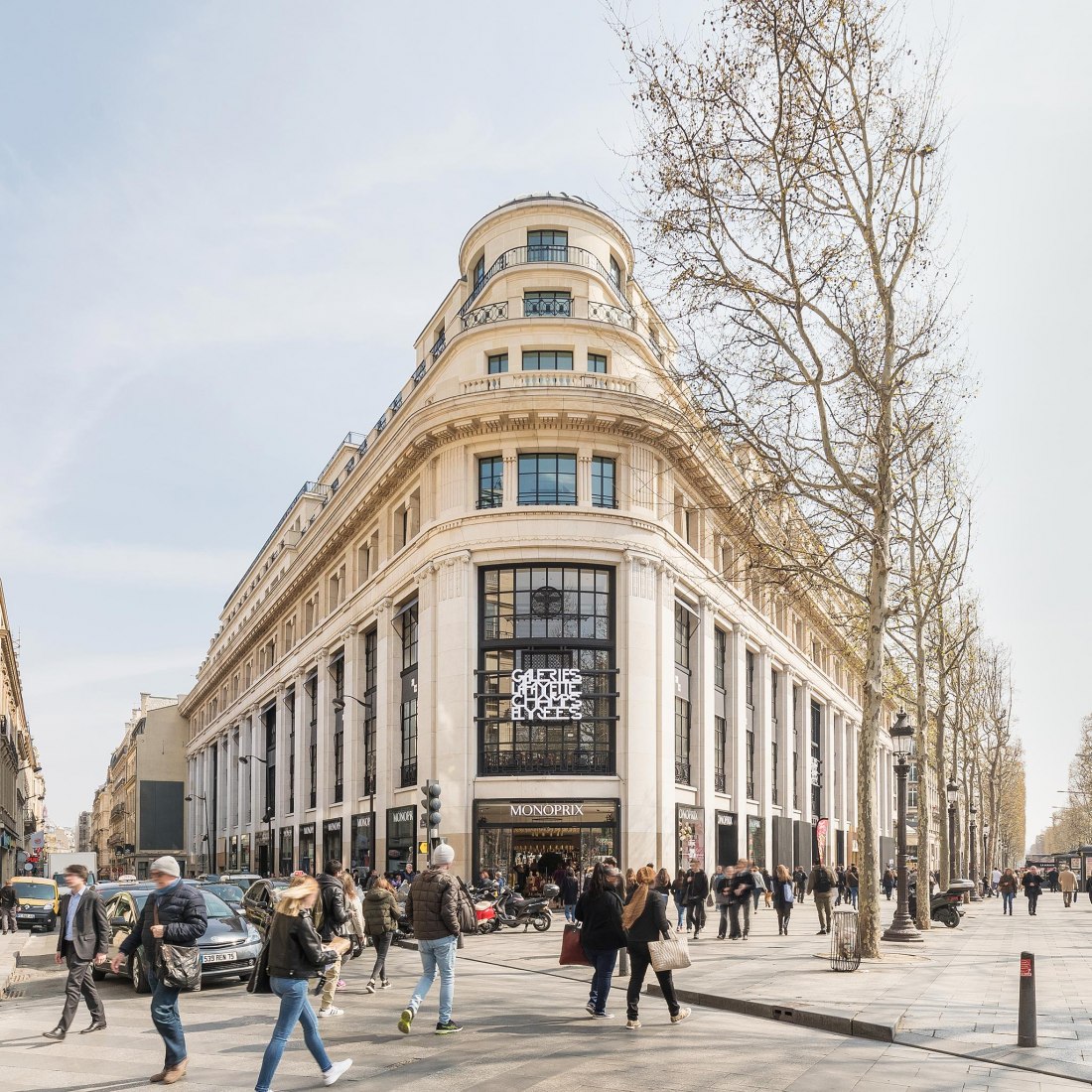 Galeries Lafayette Champs Elysées por BIG. Fotografía por Delfino Sisto Legnani y Marco Cappelletti.