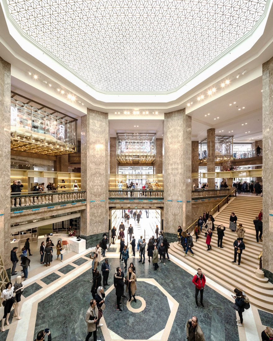 Galeries Lafayette Champs Elysées por BIG. Fotografía por Salem Mostefaoui.