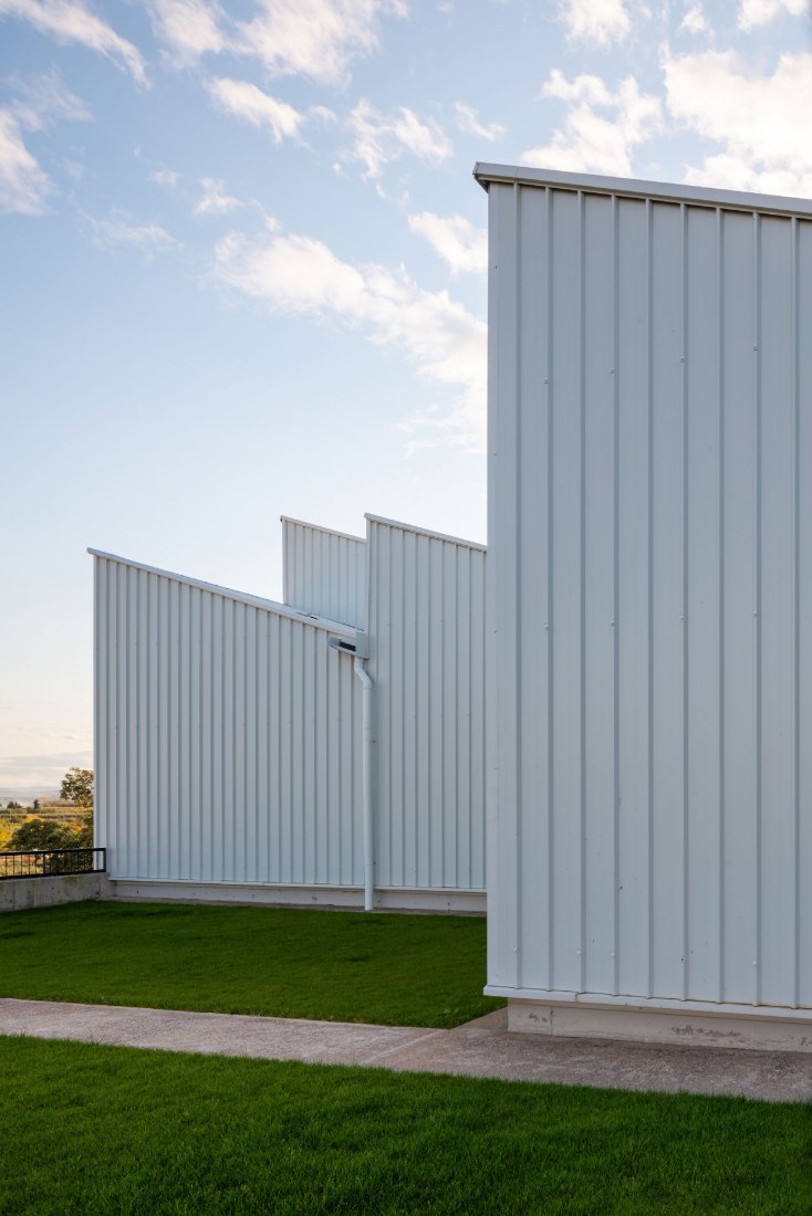 Sports Pavilion by Blasco Esparza Arquitectos. Photograph by Pedro Pegenaute