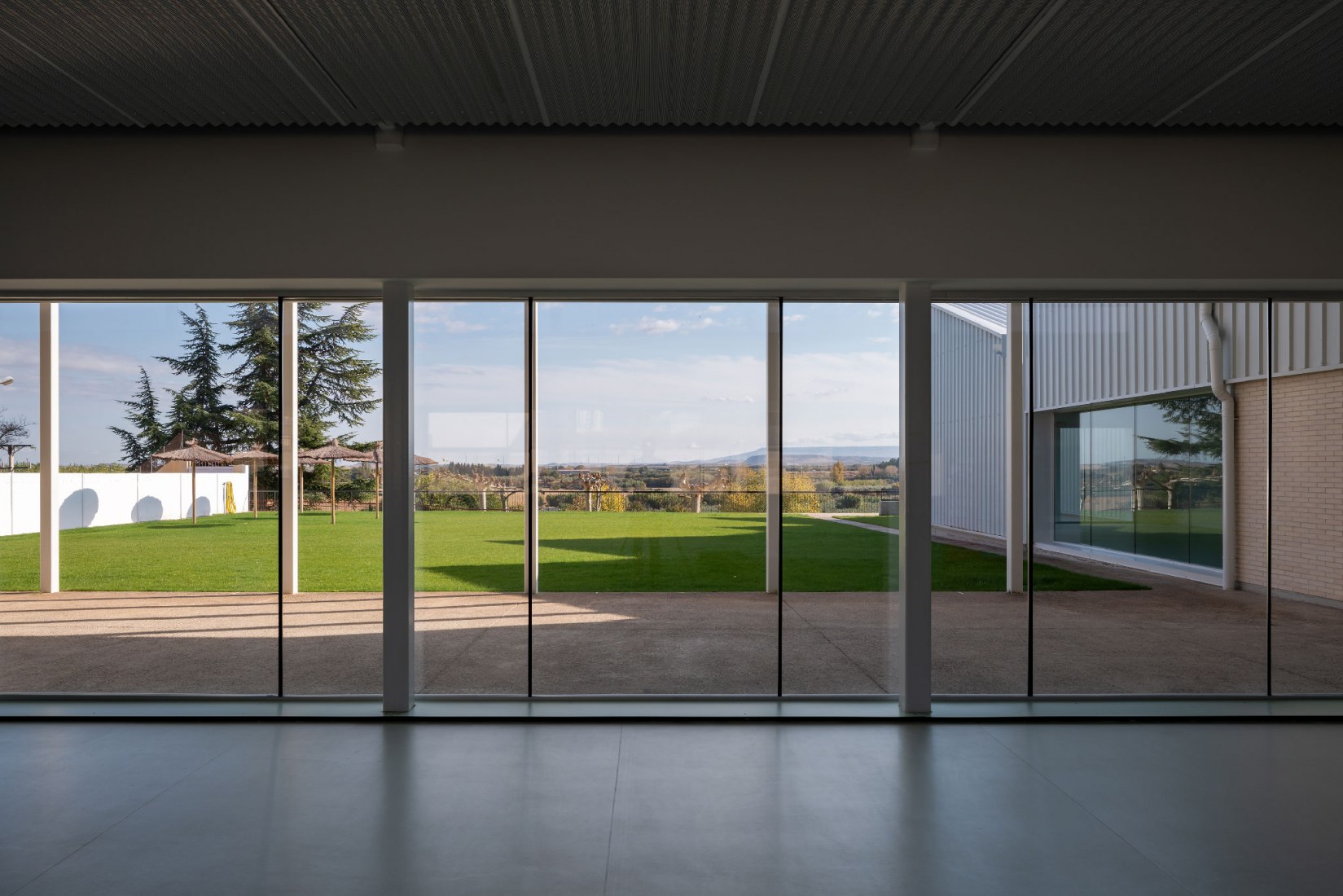 Sports Pavilion by Blasco Esparza Arquitectos. Photograph by Pedro Pegenaute