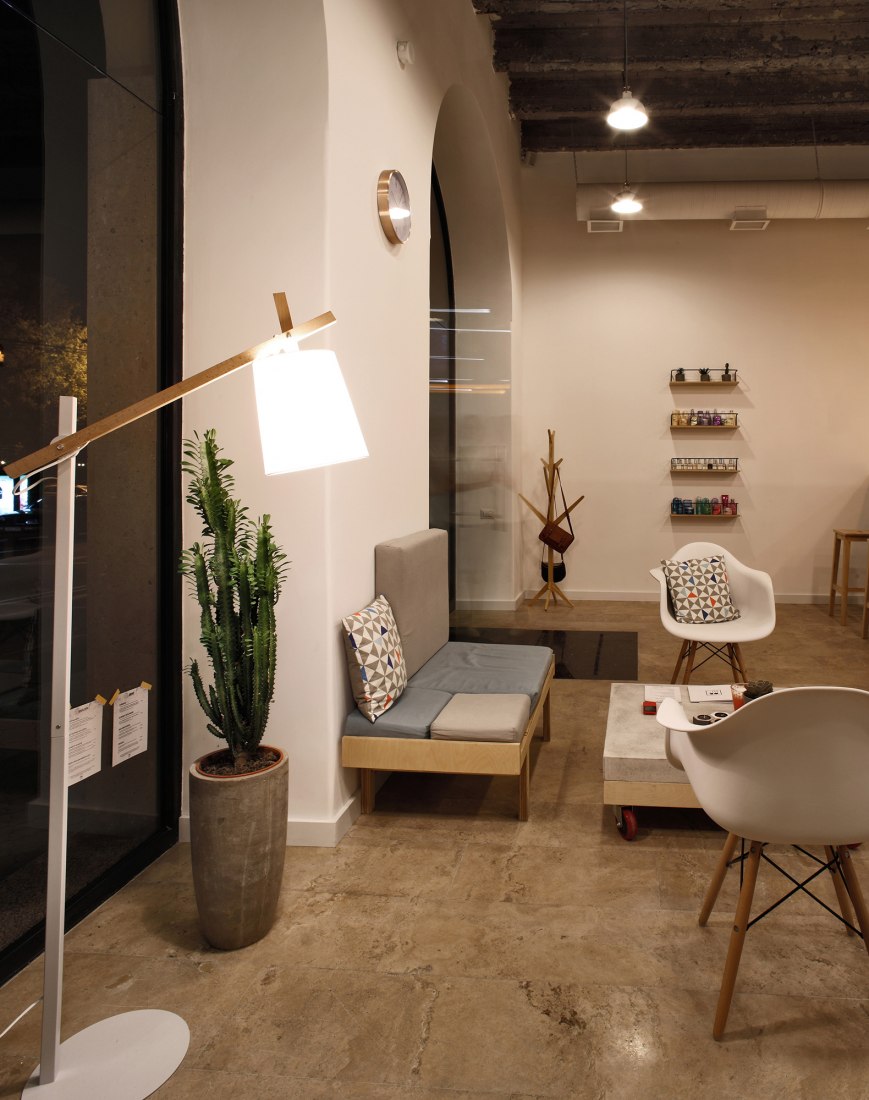 OD Blow Dry Bar by SNKH Architectural Studio © Sona Manukyan & Ani Avagyan