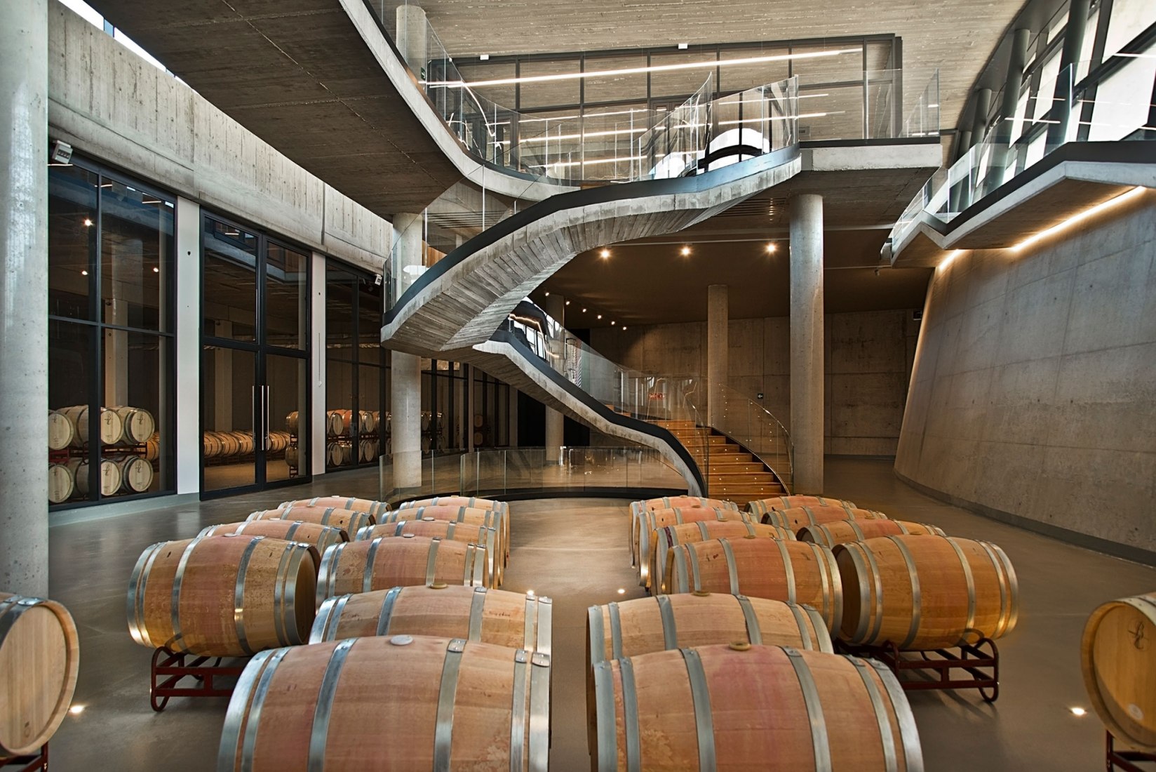 Beronia Rioja Winery by Borja Gómez, Gonzalo Tello / IDOM. Photograph by Francesco Pintón