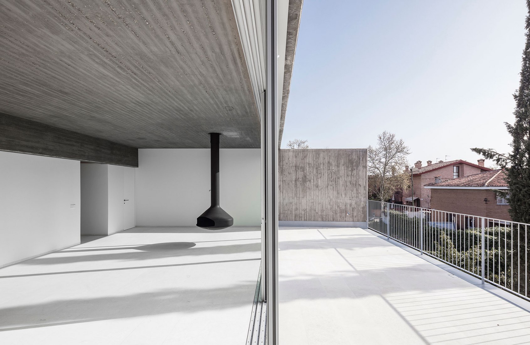GT3 House by Bojaus. Photograph by Montse Zamorano.