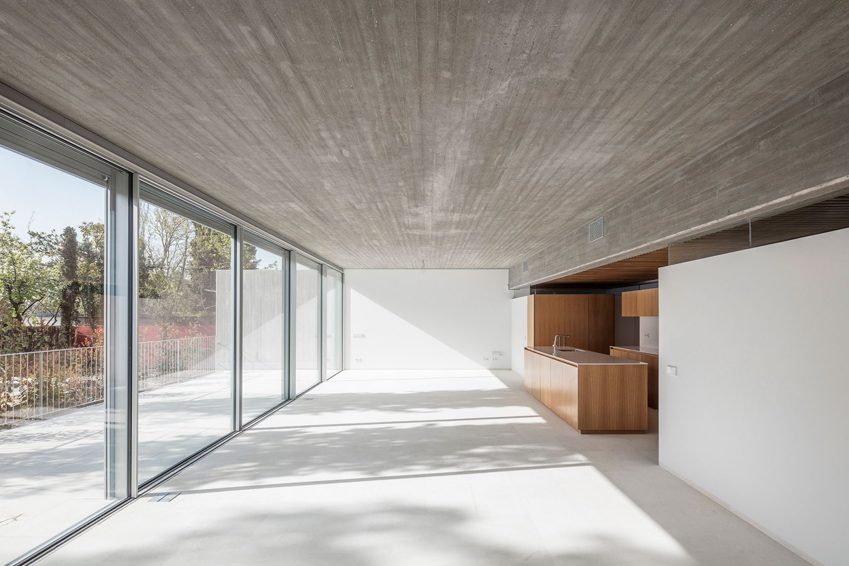 GT3 House by Bojaus. Photograph by Montse Zamorano.