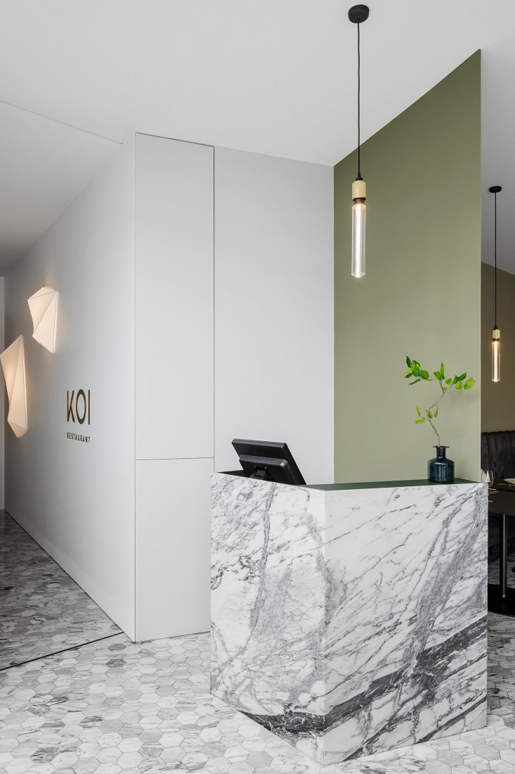 kOi restaurant by box: arquitectos. Photograph by Ivo Tavares Studio