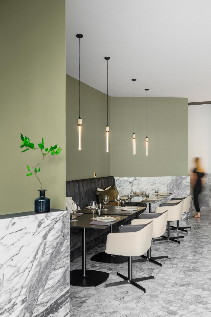 kOi restaurant by box: arquitectos. Photograph by Ivo Tavares Studio