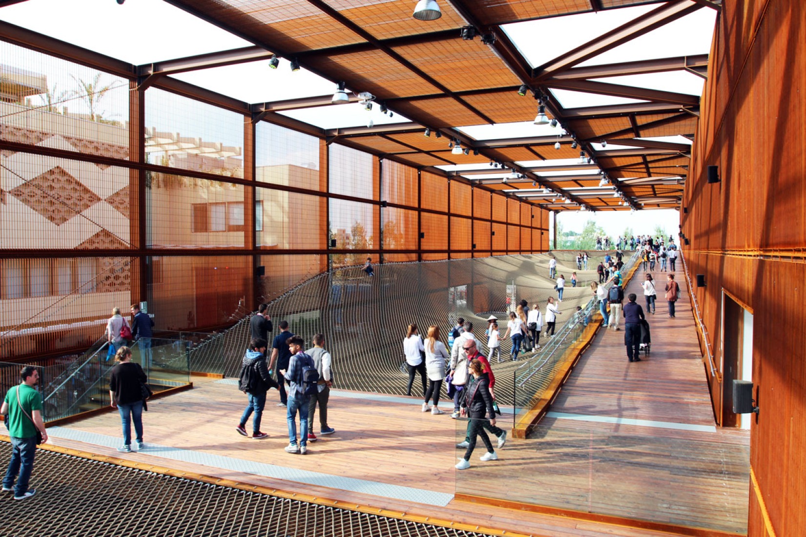 Brazilian Pavilion at Expo de Milano 2015 by Studio Arthur Casas + Atelier Marko Brajovic. Photograph © Raphael Azevedo. 