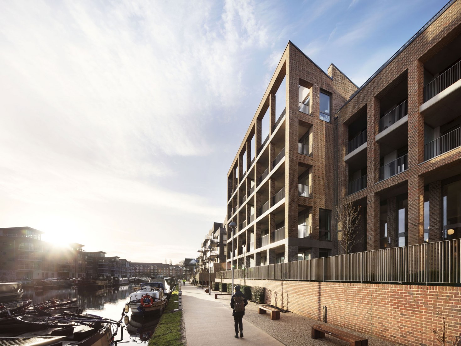 Brentford Lock West Block E by Mae with White Ink Architects & Claude Maguire. Photograph by Rory Gardiner. Courtesy of RIBA