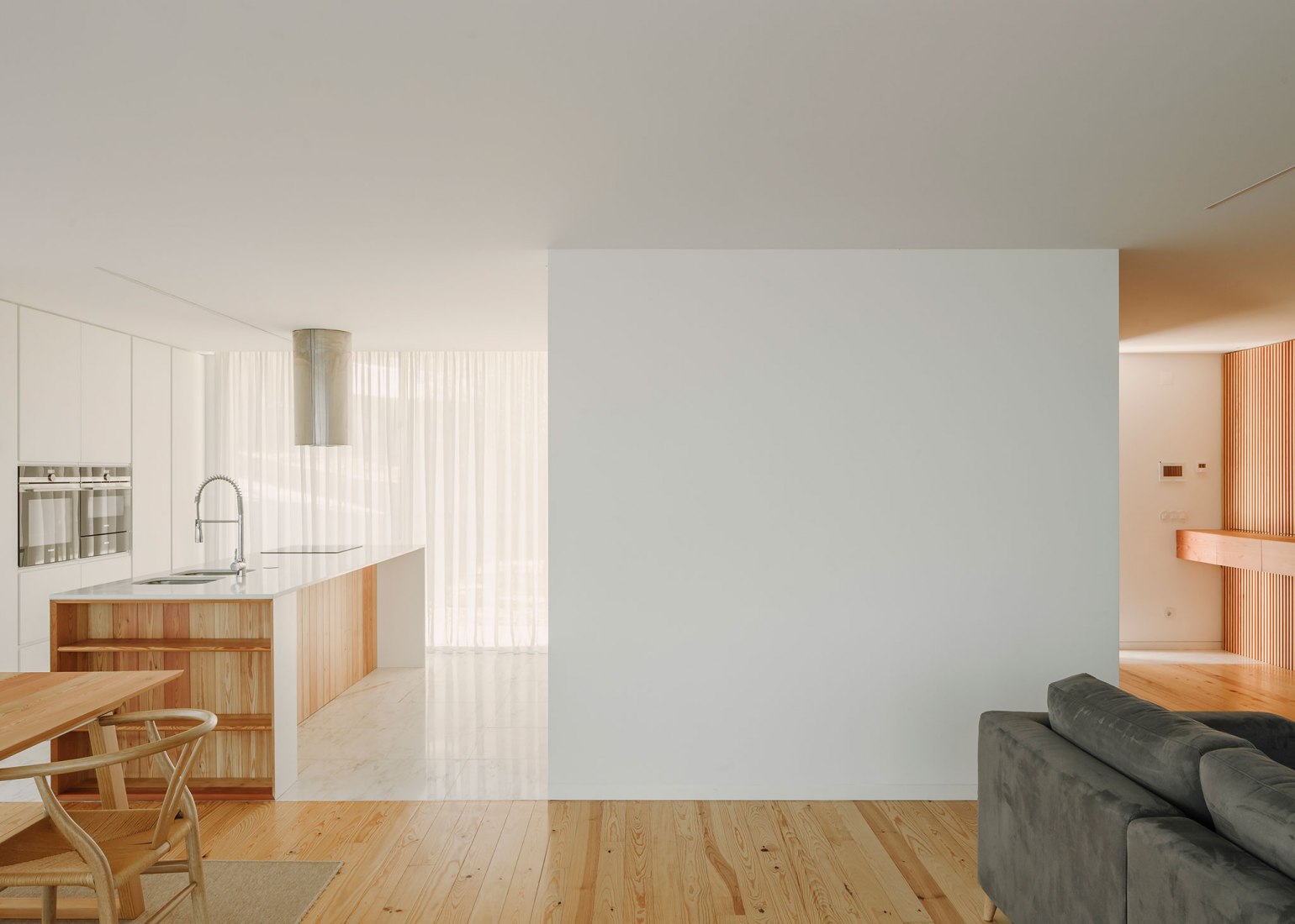 Casa Chouso por Bruno Dias Arquitectura. Fotografía por Hugo Santos Silva