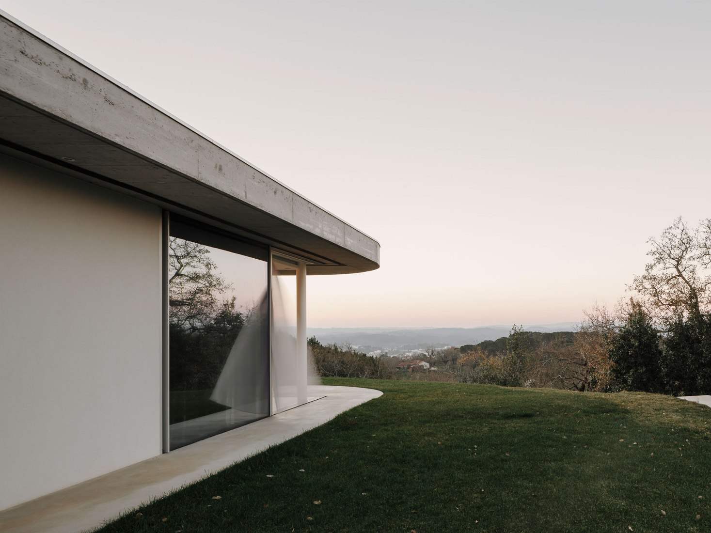 Casa Chouso por Bruno Dias Arquitectura. Fotografía por Hugo Santos Silva