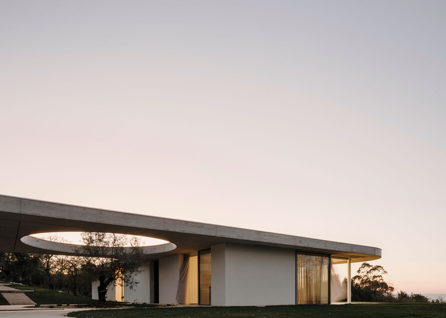Casa Chouso por Bruno Dias Arquitectura. Fotografía por Hugo Santos Silva