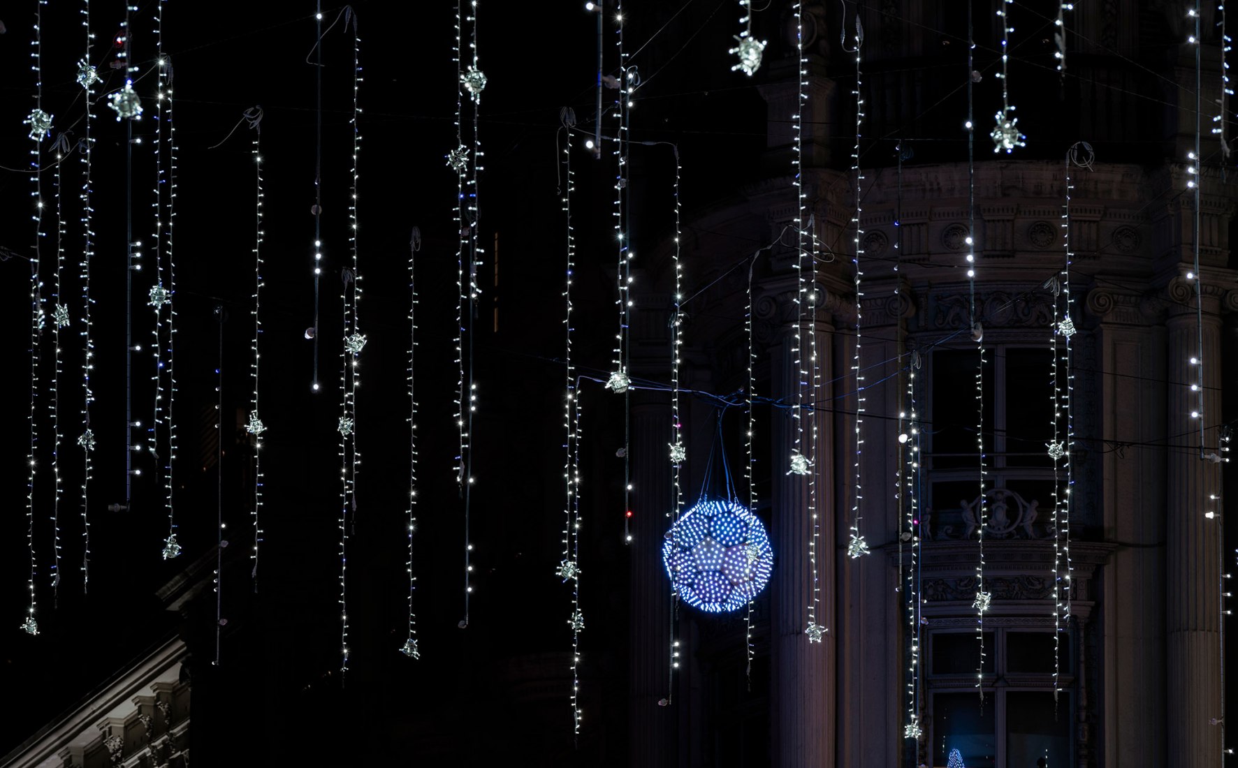 Laniakea by Ben Busche / Brut Deluxe. Photography by Imagen Subliminal - Miguel de Guzmán / Rocío Romero 