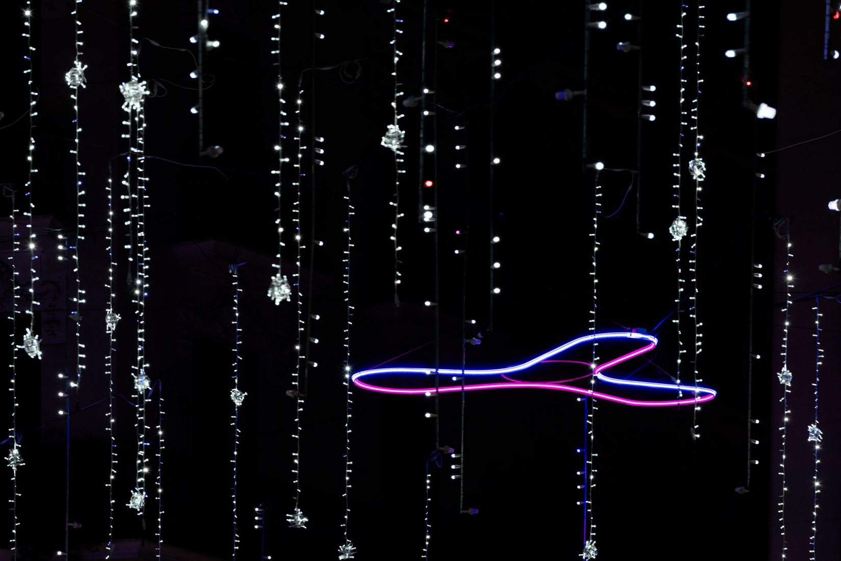 Laniakea by Ben Busche / Brut Deluxe. Photography by Imagen Subliminal - Miguel de Guzmán / Rocío Romero 