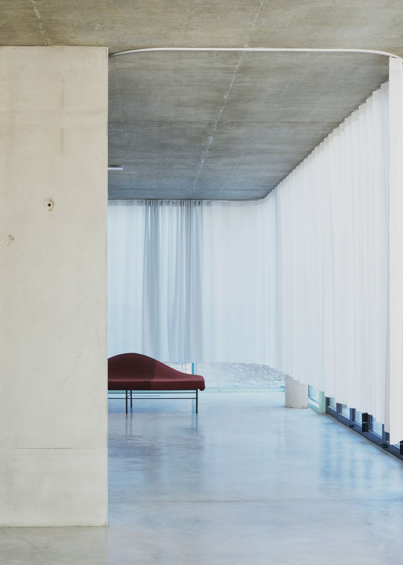 Residencia para investigadores "Maison Julie-Victoire Daubié" por BRUTHER. Fotografía por Marvin Leuvrey.