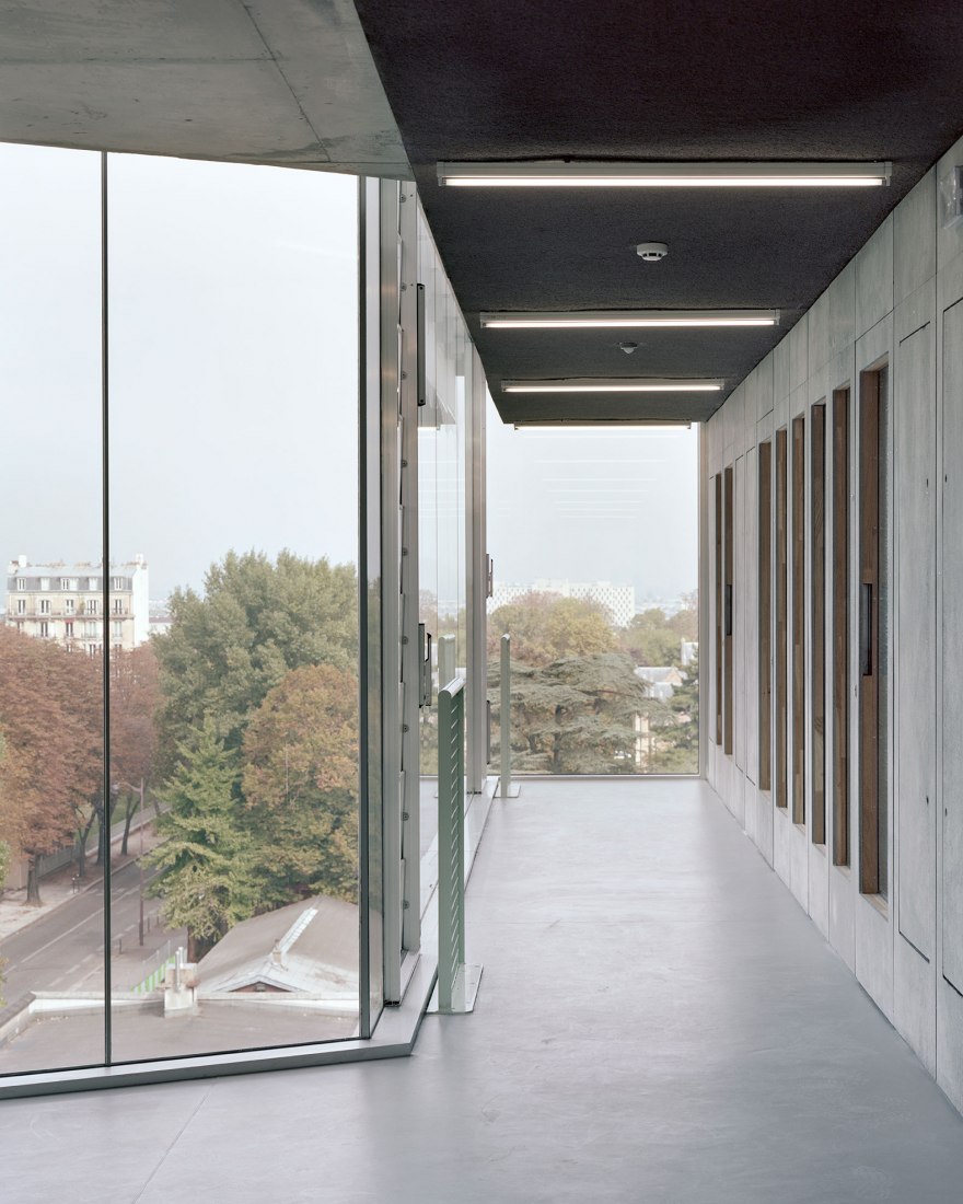 Residencia para investigadores "Maison Julie-Victoire Daubié" por BRUTHER. Fotografía por Maxime Delvaux.