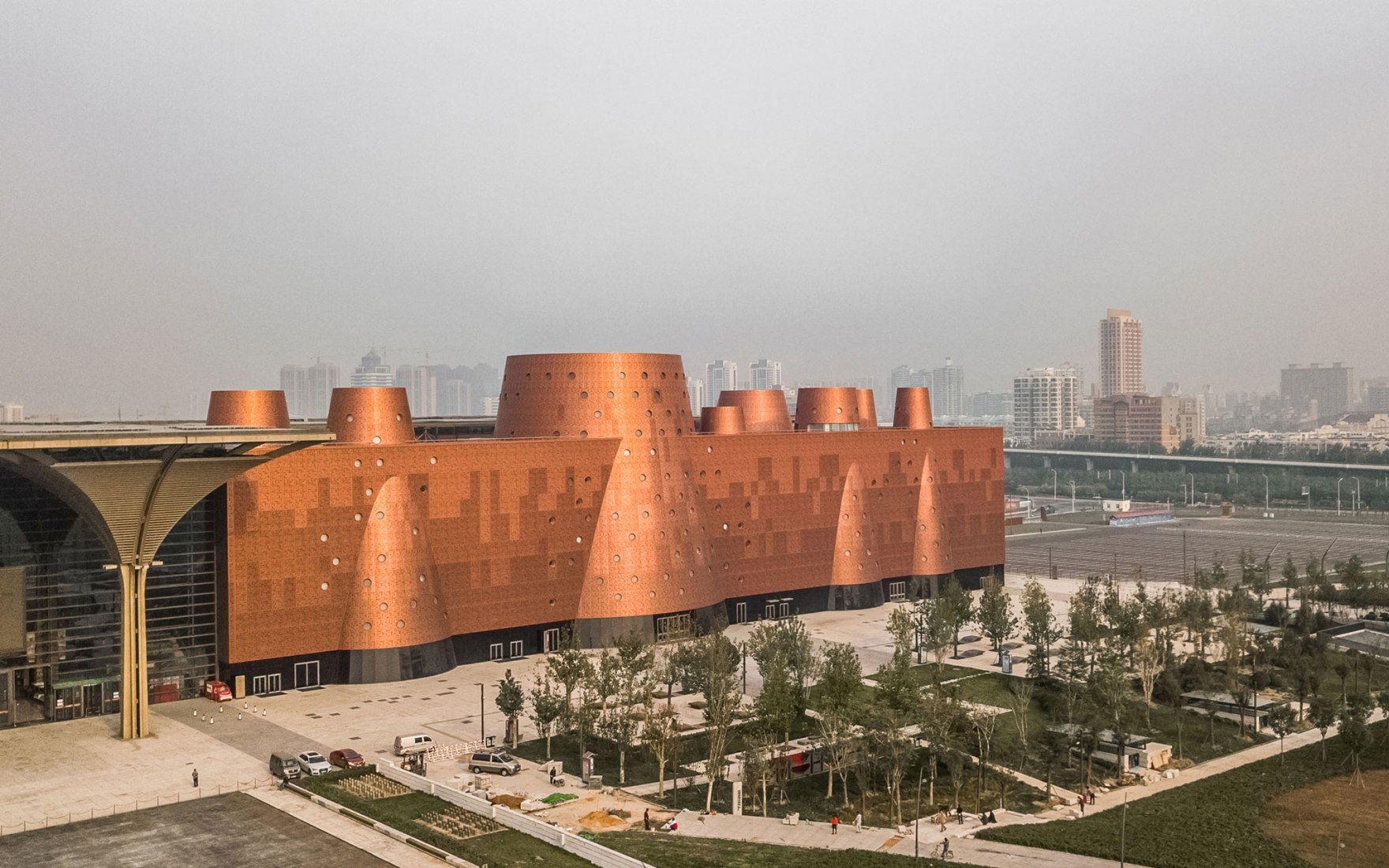 Tianjin Binhai Exploratorium by Bernard Tschumi Architects. Photograph by Kris Provoost