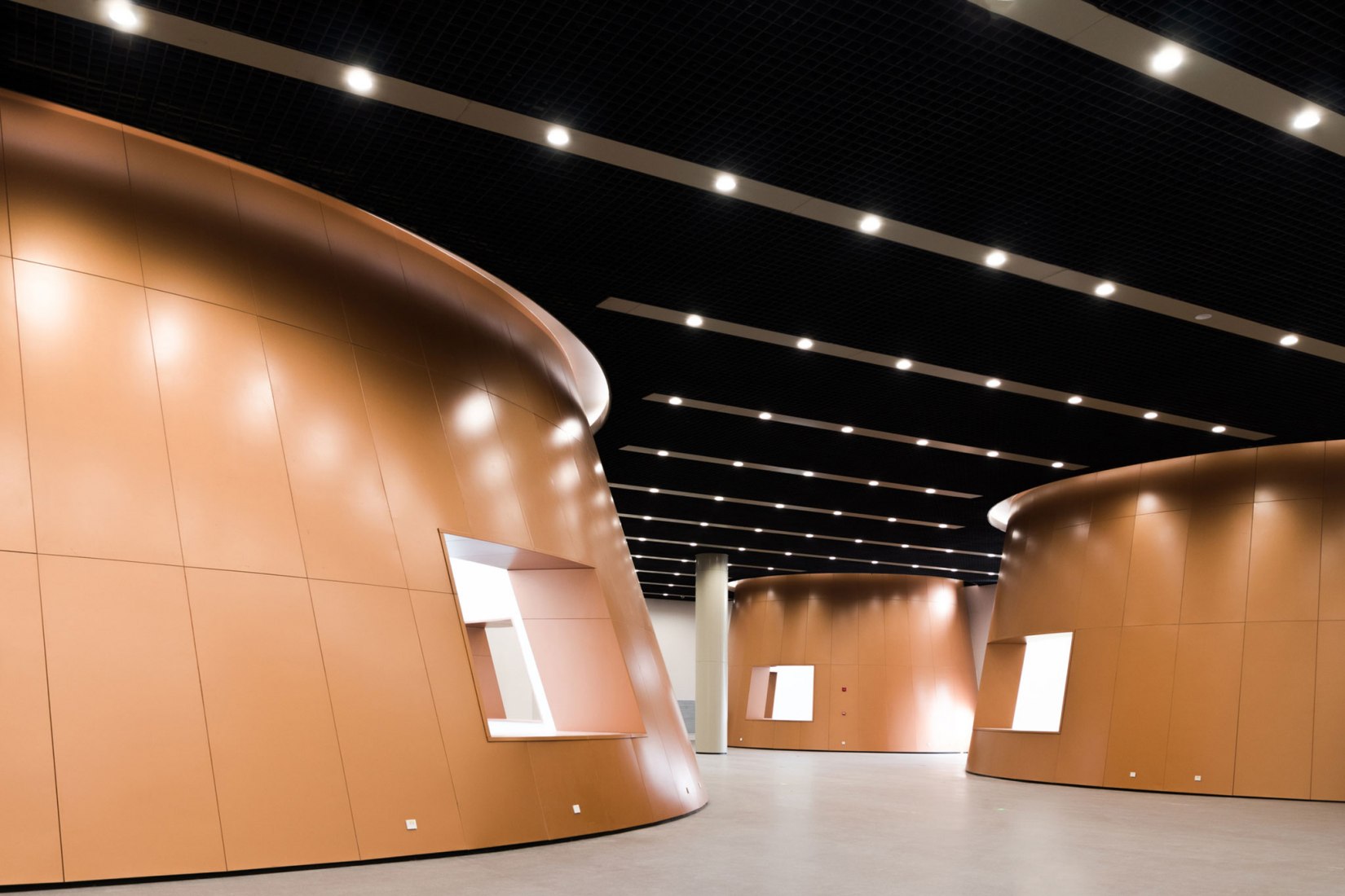 Tianjin Binhai Exploratorium by Bernard Tschumi Architects. Photograph by Kris Provoost