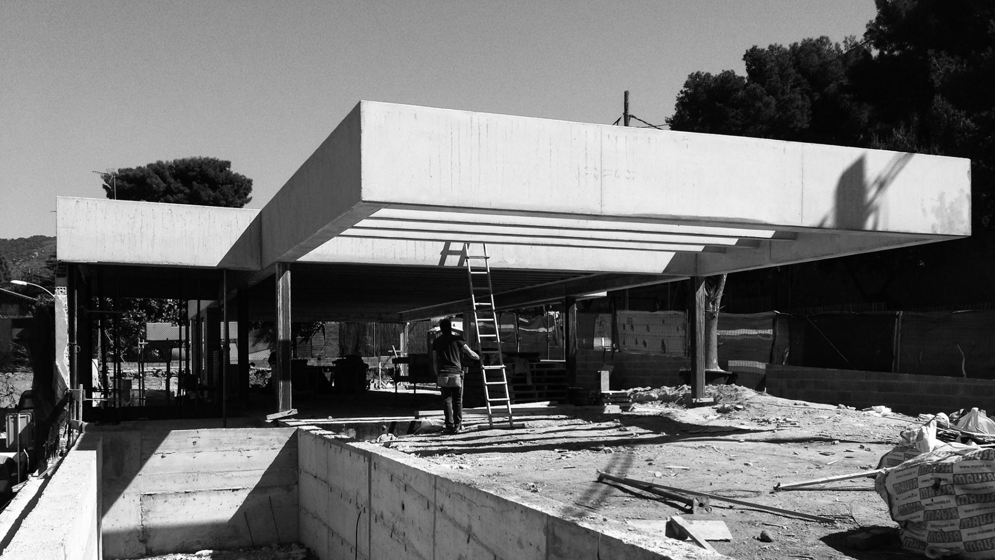 Construction. Casa MS by bxd arquitectura. Photograph by Aleix Bagué