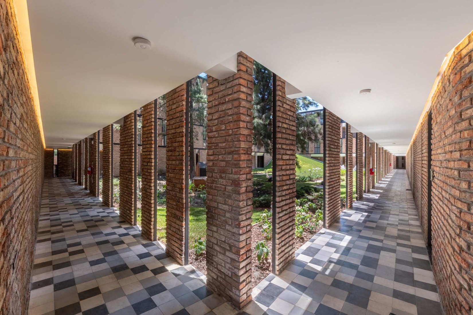Edificio COPA por Ça Arquitectura. Fotografía por Gonzalo Viramonte