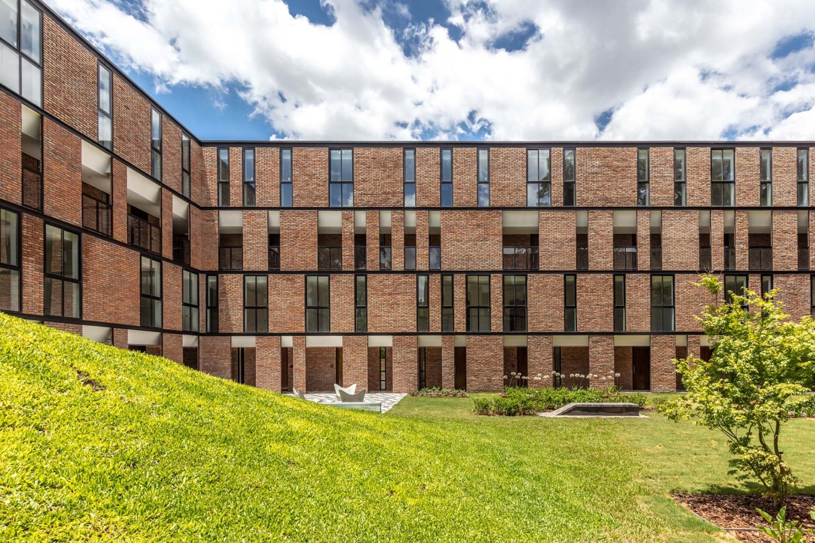 Edificio COPA por Ça Arquitectura. Fotografía por Federico Kulekdjian