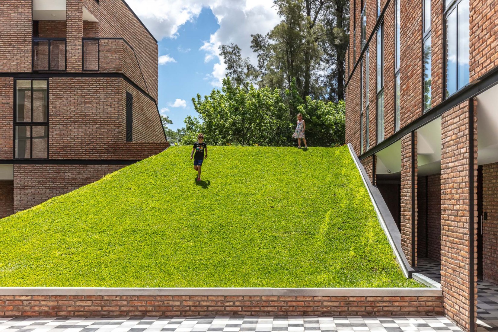 Edificio COPA por Ça Arquitectura. Fotografía por Federico Kulekdjian