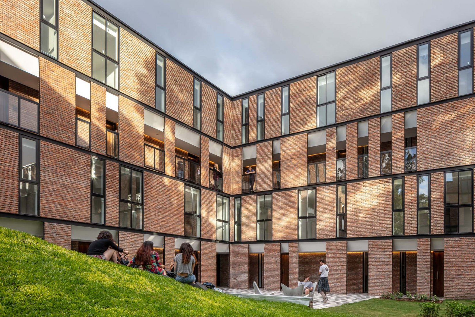 Edificio COPA por Ça Arquitectura. Fotografía por Federico Kulekdjian