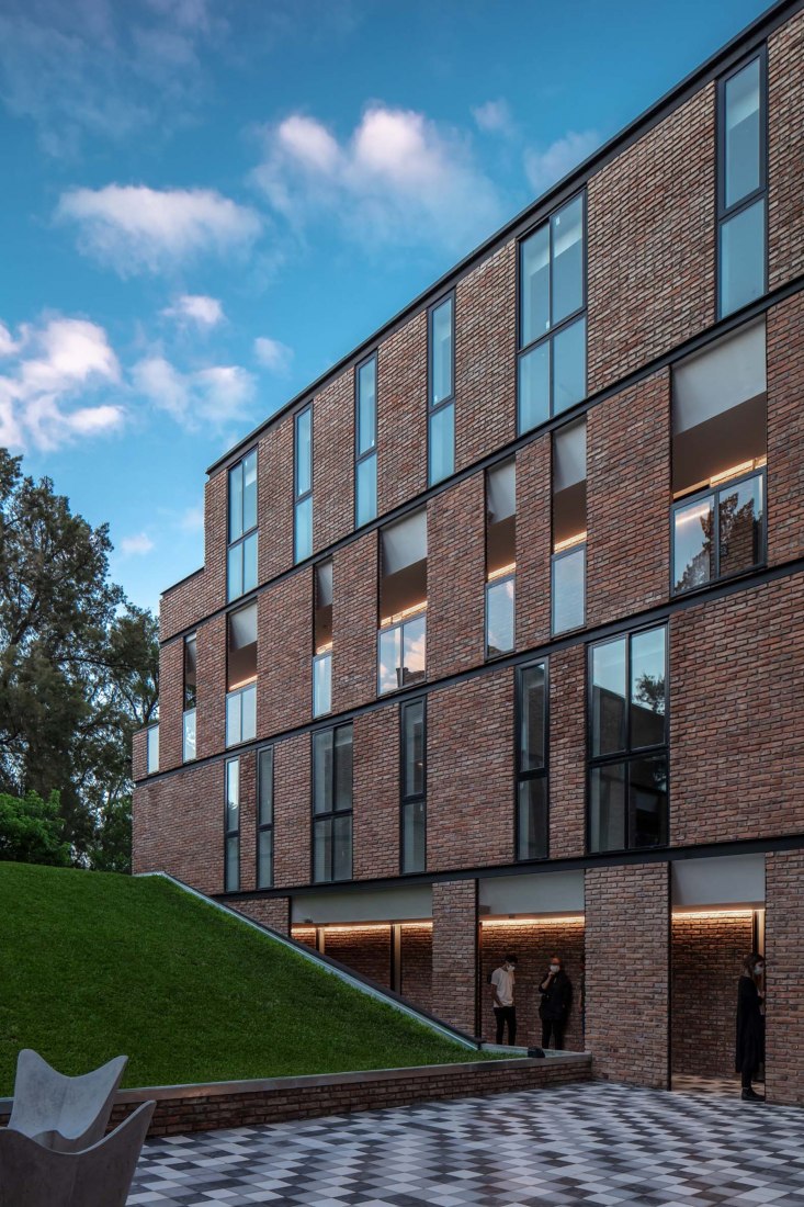 Edificio COPA por Ça Arquitectura. Fotografía por Federico Kulekdjian