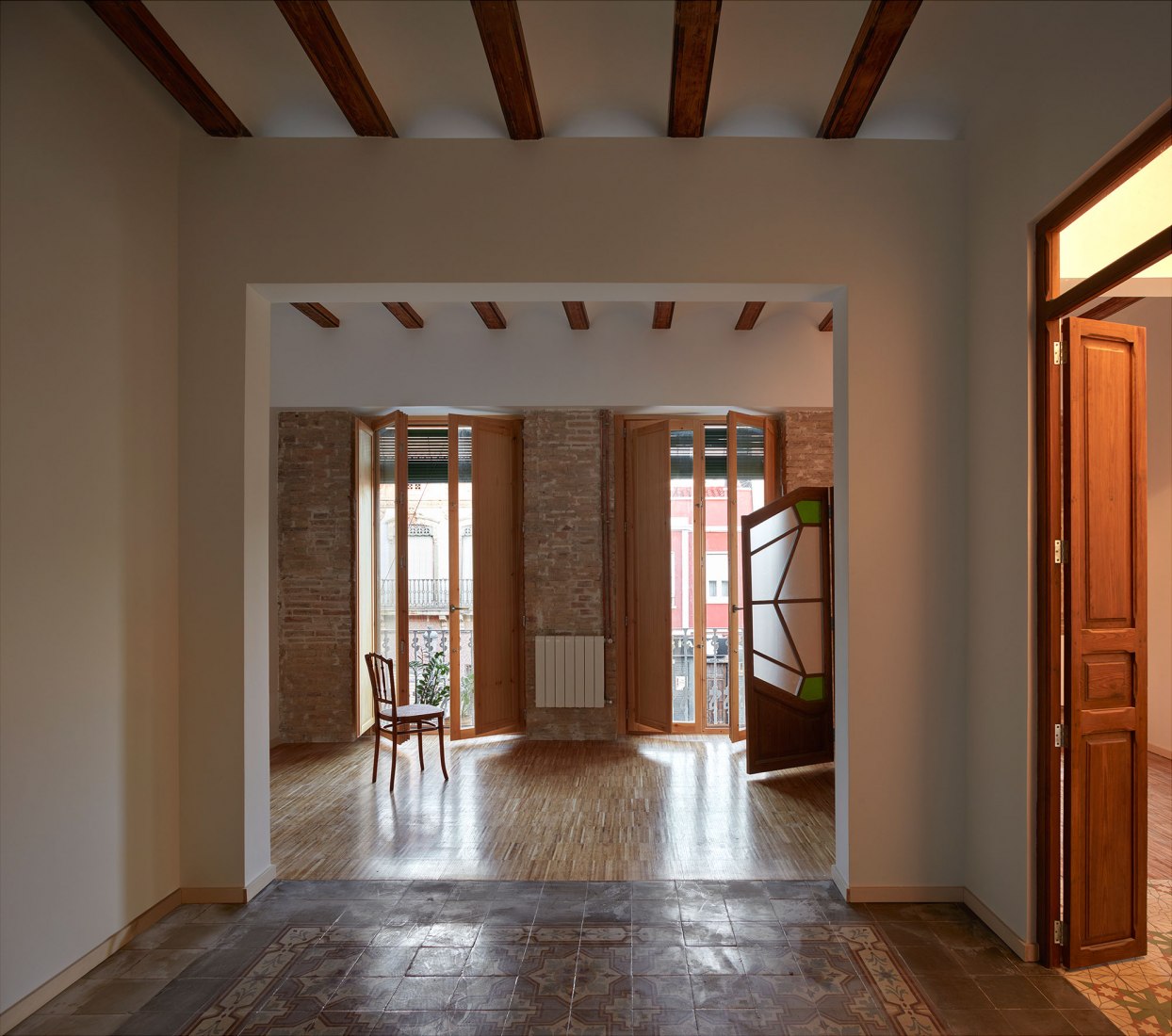 Ca Tono in El Cabanyal by David Estal. Photograph by Mariela Apollonio.