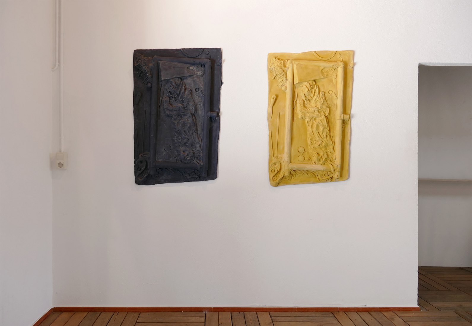 Joint exhibition of Bombon Projects, NoguerasBlanchard and Joan Prats Gallery in Fonteta. Image courtesy of Bombon Projects, NoguerasBlanchard and Galería Joan Prat