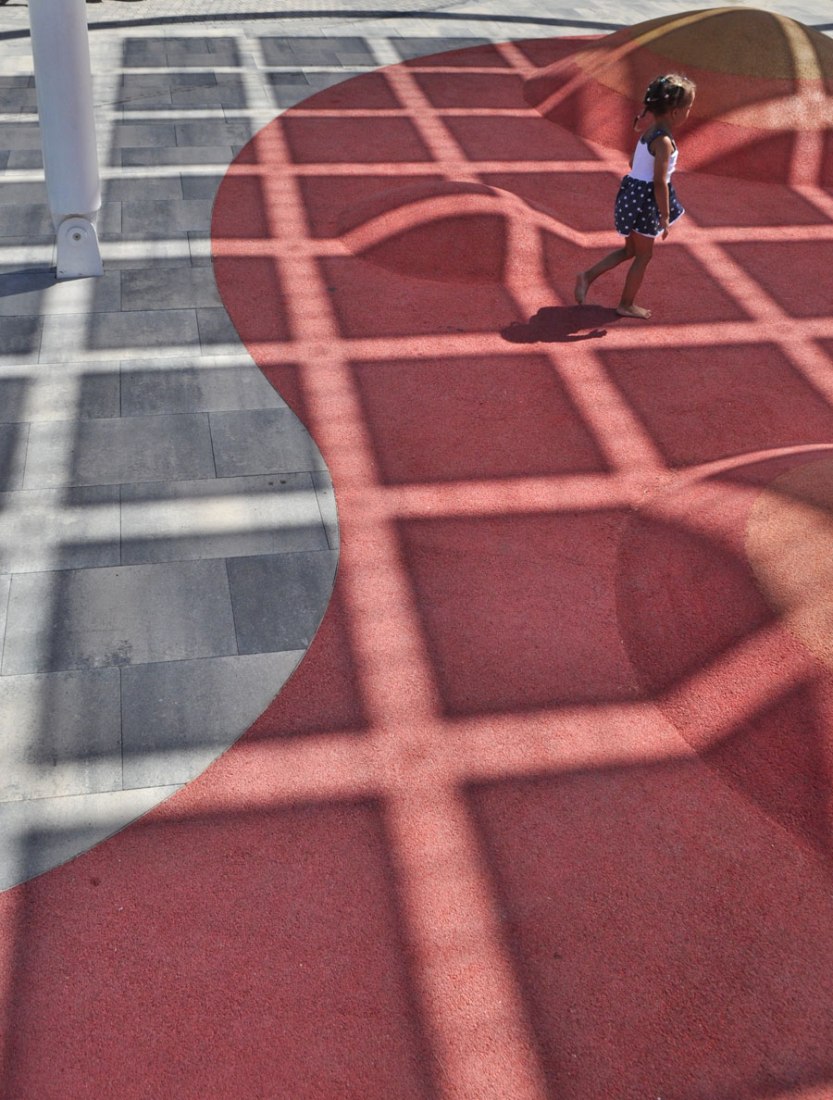 Juego. Transformación de un paseo marítimo en Tenerife por Jiménez y Bazán Arquitectos S.L.P. Fotografía © Roberto Bazán.